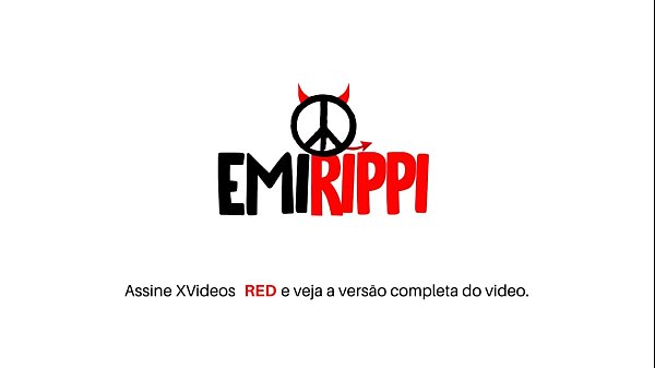 Fazendo de tapete meu corninho