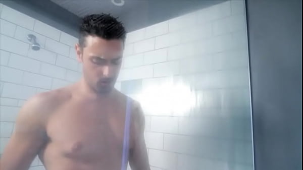 Flashjack's shower mount advertising  