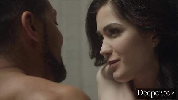 Deeper. Evelyn Claire Loves Nothing More Than WaxPlay & Kinky Sex