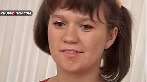 Fat teen pussy filled with hard meat stick 