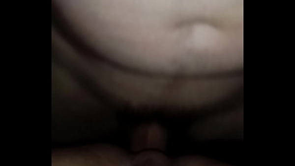 Dei no banco do carro &eacute; o safado ainda leitou meu cuzinho sem capa