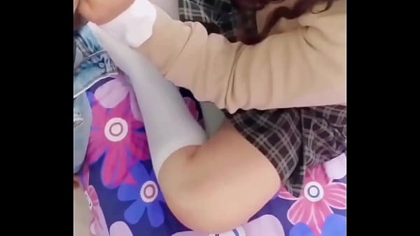 Lo Que ESCONDE EL UNIFORME&iexcl; Rico y Enorme Culito de Estudiante! MEXICANA Me La cojo Despu&eacute;s de La Escuela A Escondidas con el Uniforme ESCOLAR (Caseros Real)  