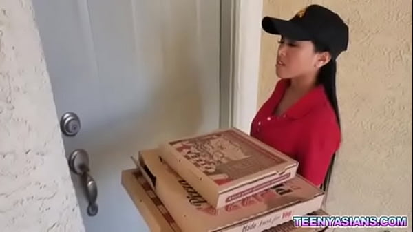 Delivery Girl2.mp4  