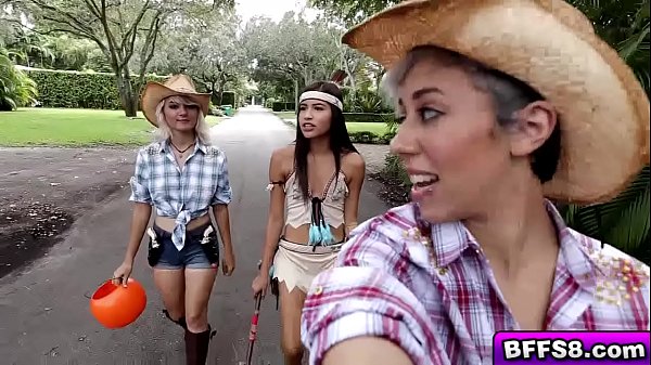 Teen BFFS fucks a giant dick in a trick or treat