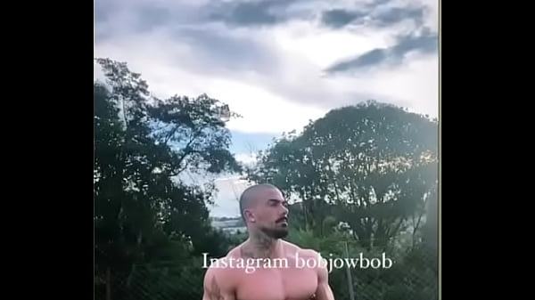 Garot&atilde;o querendo sexo 