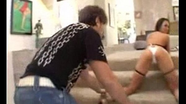 Morena rabuda deliciosa sendo chupada - www.arquivogls.com