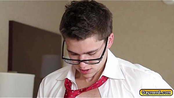 Out of town twinks goes out of the shell