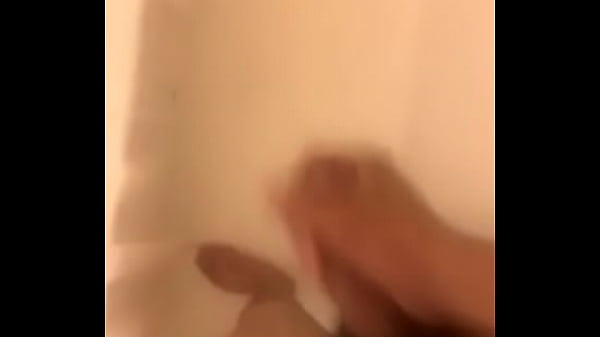 Me masturbo por mi prima