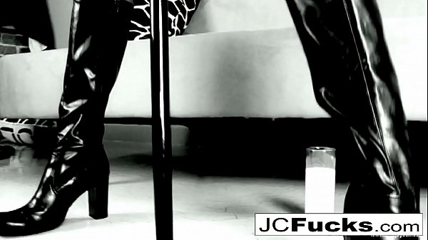 Your milk fetish will be highly satsifed by Jayden  