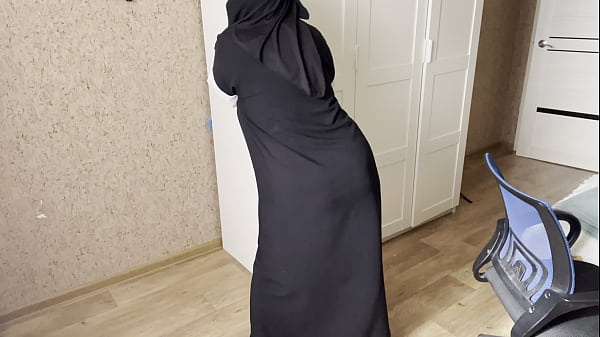 Arab wife with big tits, no panties