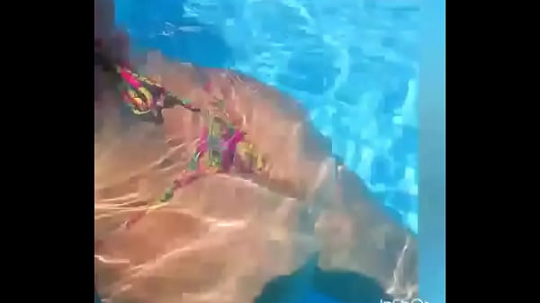 Bikine fio dental rabuda gostosa Rabuda bund&atilde;o