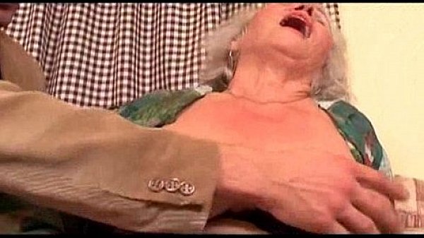 Fuck my ghetto booty with your big white cock 