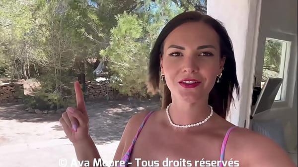 Ava Moore - Je Me Fais D&eacute;foncer La chatte Par Une &Eacute;norme Bite et Il JouiT Sur Mon Cul !