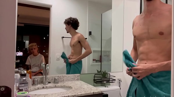 VIZINHO QUERIA A&Ccedil;UCAR E GANHOU FOI LEITE