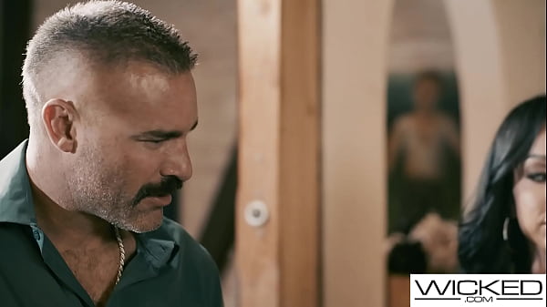 Sexy big tit babe Jennifer White fucked by Charles Dera. 