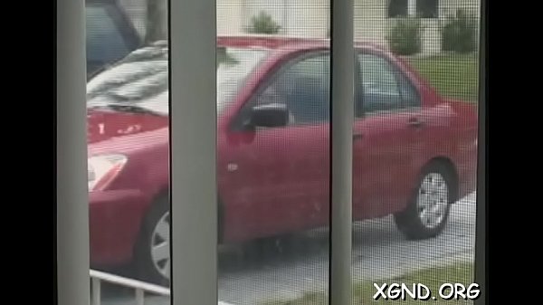 Glamor Allison enjoys her fuck experience