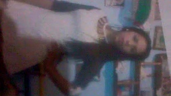 masturbandome con la tanga de mi prma