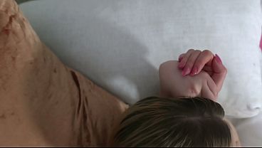 Fitness Girl Needs Anal Recovery After Leg Day