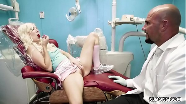 Dentist fucks the tiny slut - Vera Bliss and JMac