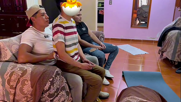 Omar Castell no est&aacute; interesado en el videojuego, todo lo que quiere es taladrar el culo de su primastro