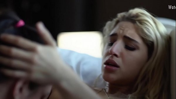 These girls indeed like each other a lot