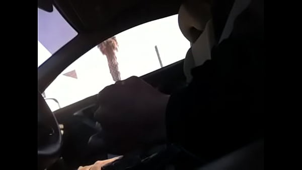 Me mira y la avisa a la otra para ke tambi&eacute;n me mire