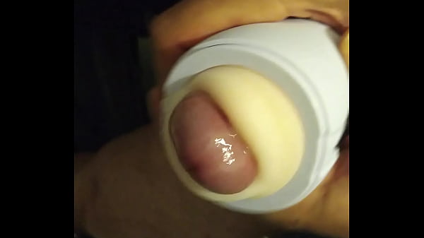 Le regal&eacute; un masturbador a mi amigo