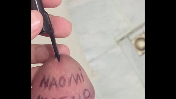 Homenagem para Naomi. o pau.