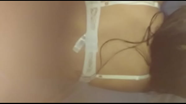 Dando gostoso de fio dental