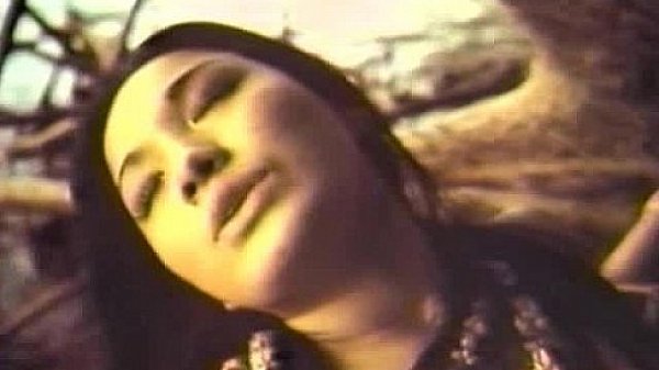 This older man bangs y. girl outside