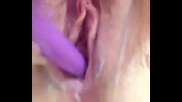 Playing with my pussy