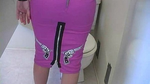 Gloryhole cock sucking for some warm cum 14