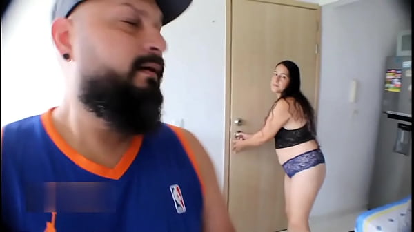 Mi suegra Hot Milf me ayuda a vengarme de mi novia infiel - Porno espa&ntilde;ol