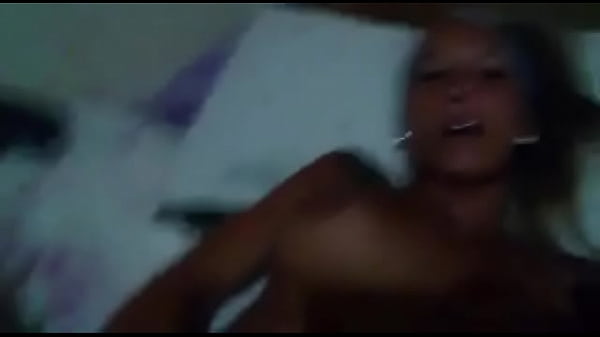 hermosa pendeja tocandose la concha mojada