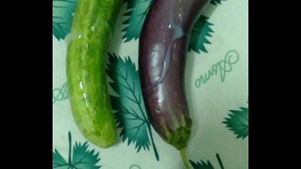 QUAY TAY C&Ugrave;NG TR&Aacute;I C&Acirc;Y