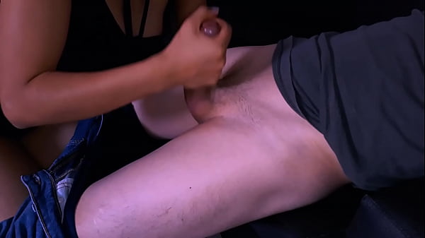 las tiernitas siempre terminan folladas duro por su maestro