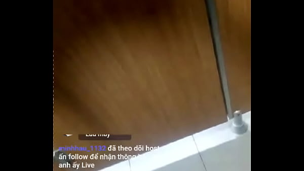 "Viet nam cumming show"