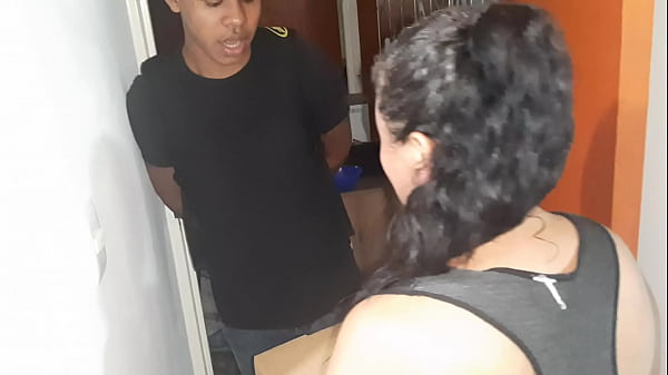 Disfruto su rica polla  soy una puta