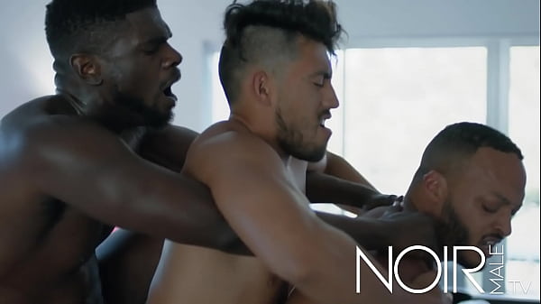 Cumpl&iacute; mi fantas&iacute;a de hacer un trio con dos pollas negras gigantes