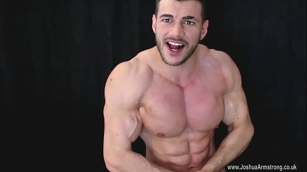 Cocky Muscle Guy Plays Strip Poker While Wanking  