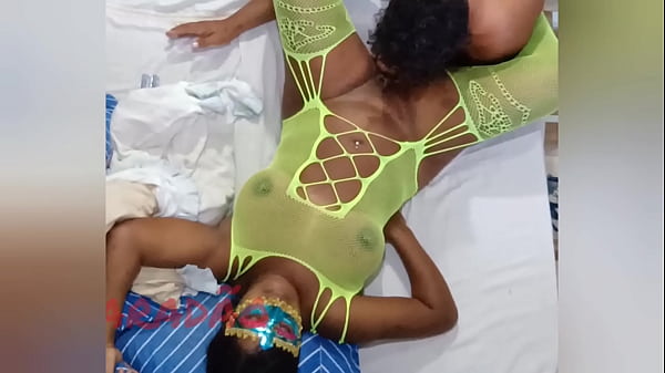 Safada gozando na minha boca ( carnaval 2025 )  