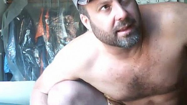 hot bear worker on live cam show - sexyladcams.com