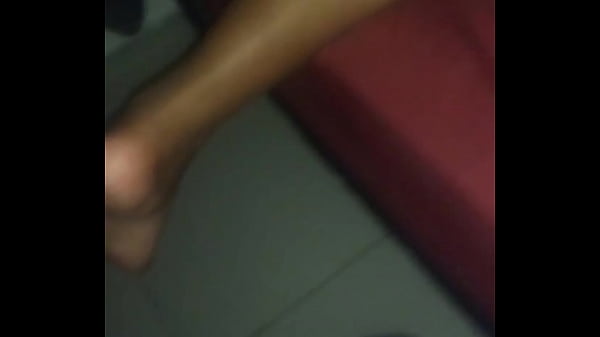 Minha esposa me fez gozar, olha essa bucetinha com leitinho