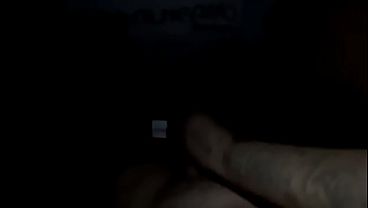 Punheta no &ocirc;nibus de viagem com a Safada da MARYJHUANA - Firegreen2