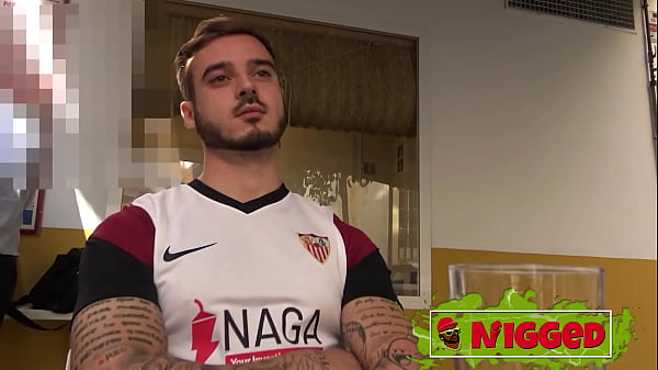 Tits that weigh 3 kilos, Jennifer Dominic is a mulatto Latina who deflowers a young man in Nigged  