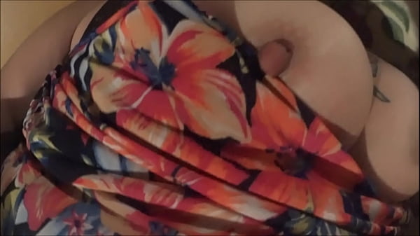 LAS GRANDES TETAS DE MI ESPOSA 