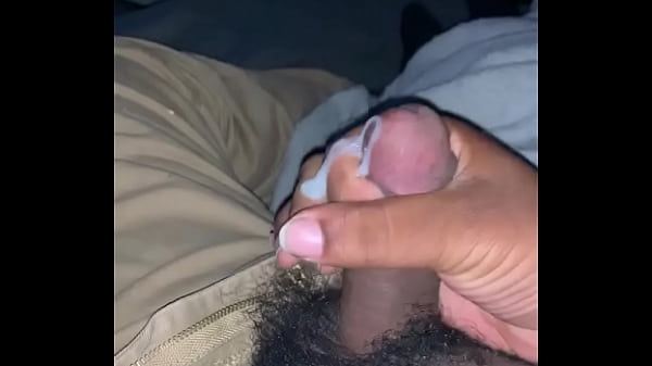 Thick male masturbates