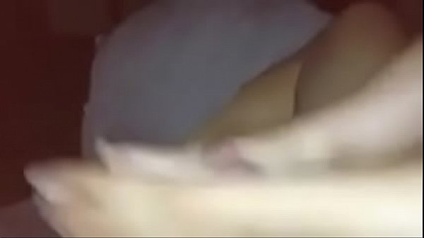 Long natural toes homemade footjob