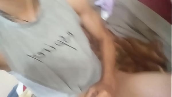 Femboy gay masturb&aacute;ndose 