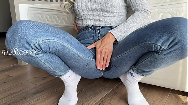 Milf masturbating pussy toy and multiple squirting closeup